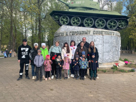 Экскурсия к Дню Победы Экскурсия к Дню Победы.